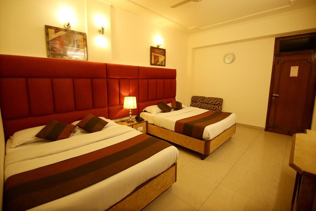 Hotel Parkway Deluxe Nueva Delhi Exterior foto
