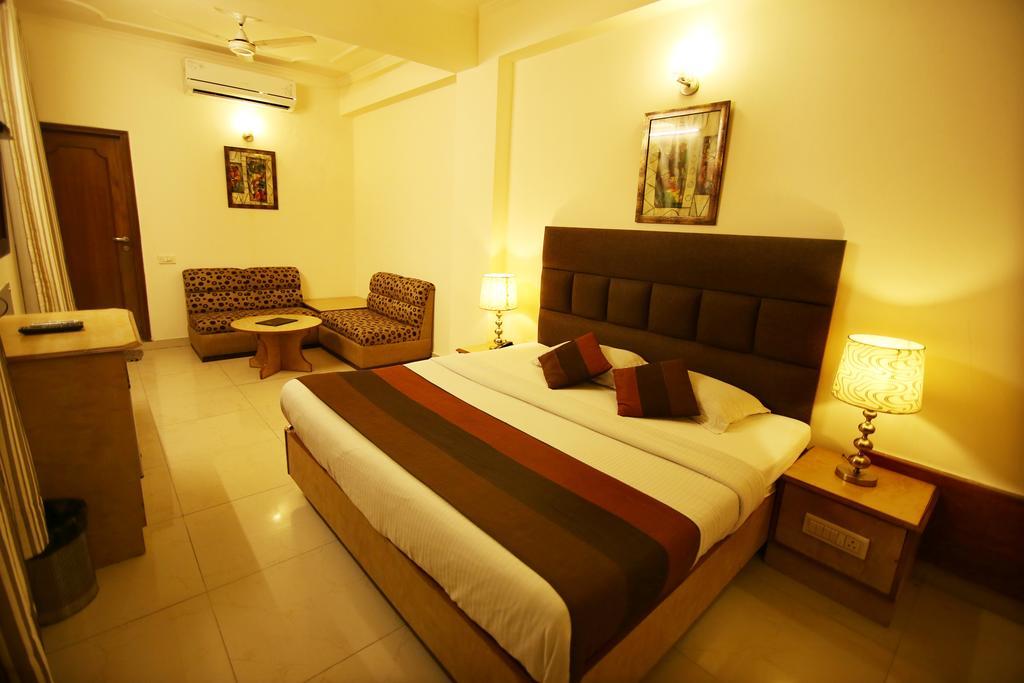 Hotel Parkway Deluxe Nueva Delhi Exterior foto