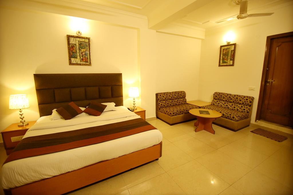 Hotel Parkway Deluxe Nueva Delhi Exterior foto