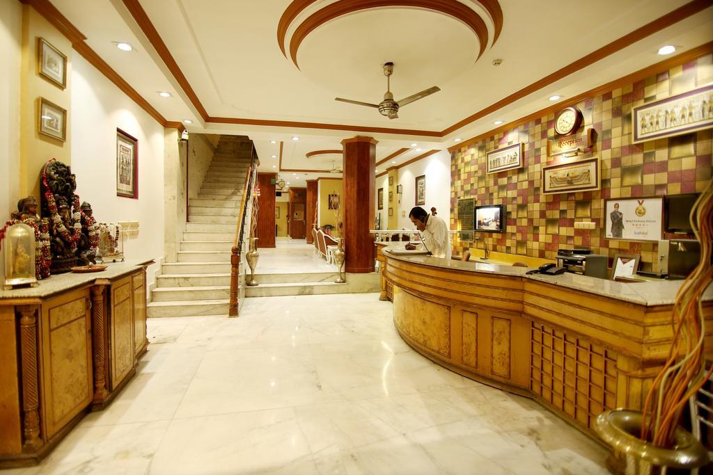 Hotel Parkway Deluxe Nueva Delhi Exterior foto