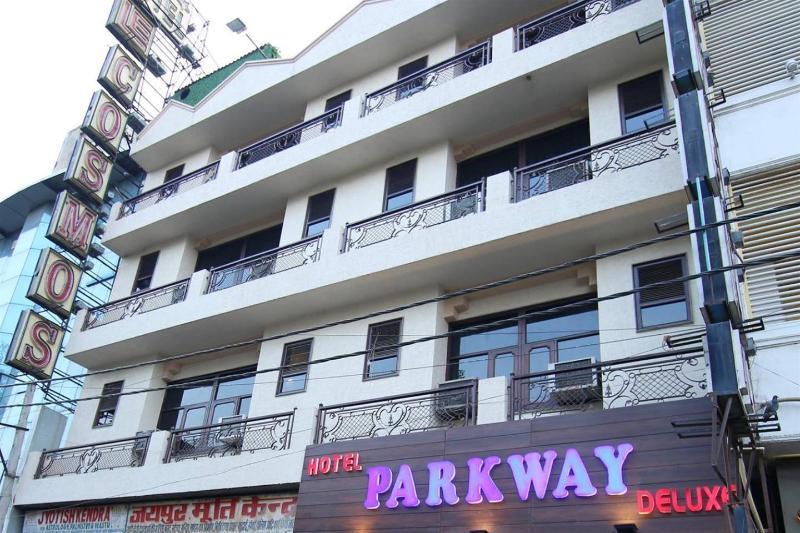 Hotel Parkway Deluxe Nueva Delhi Exterior foto